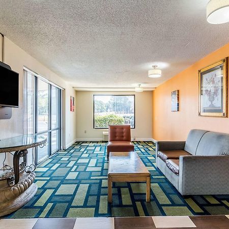 Motel 6-Kenly, Nc Exteriör bild