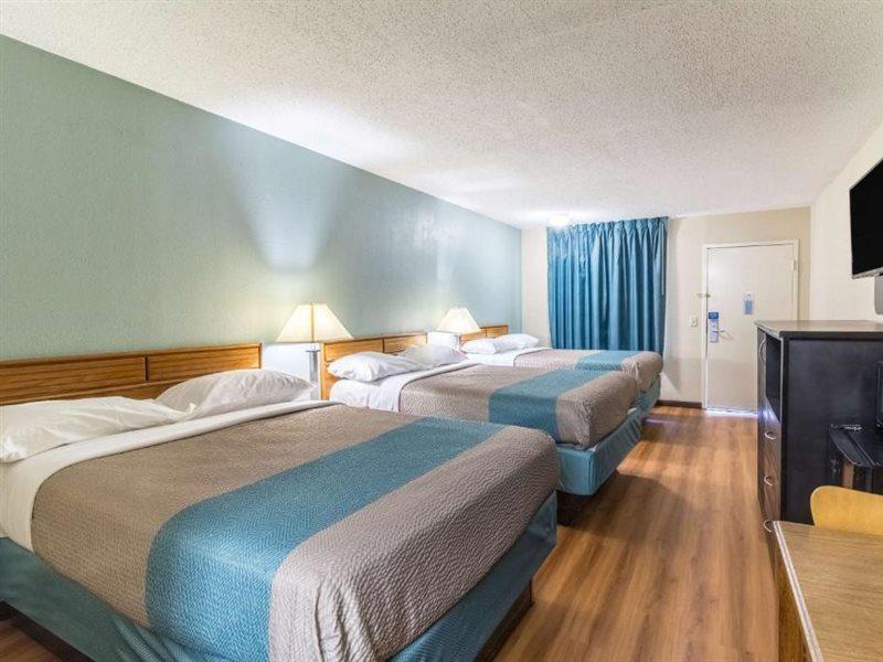 Motel 6-Kenly, Nc Exteriör bild