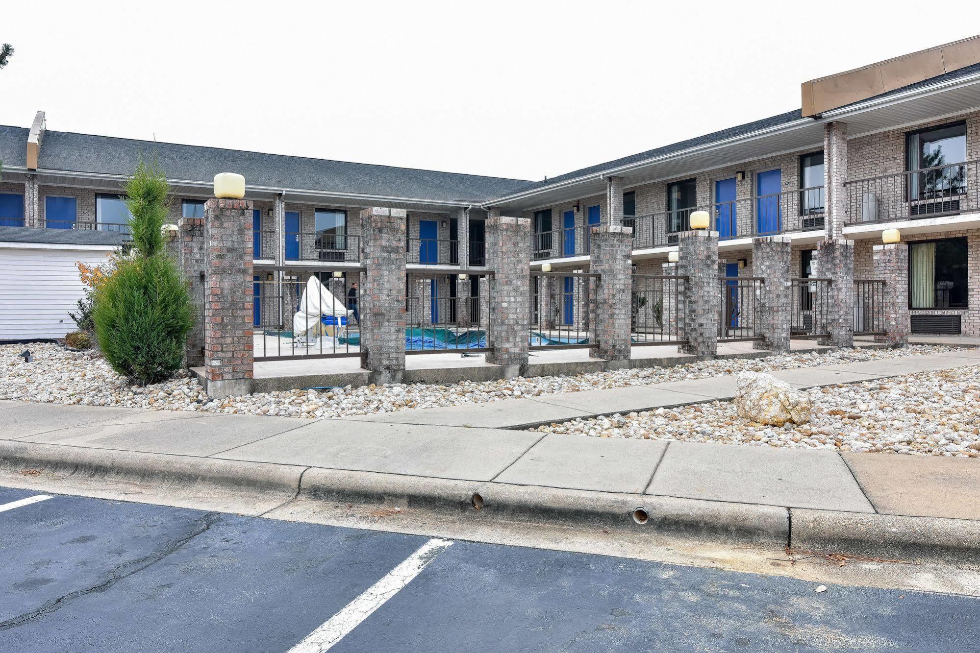 Motel 6-Kenly, Nc Exteriör bild