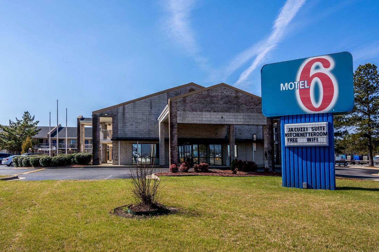 Motel 6-Kenly, Nc Exteriör bild